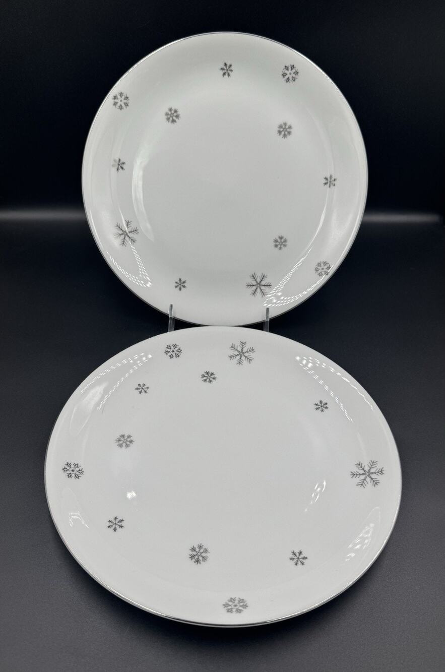 Vintage Seyei Snowy MCM Atomic Snowflake 10.5” Dinner Plate Set Of 2